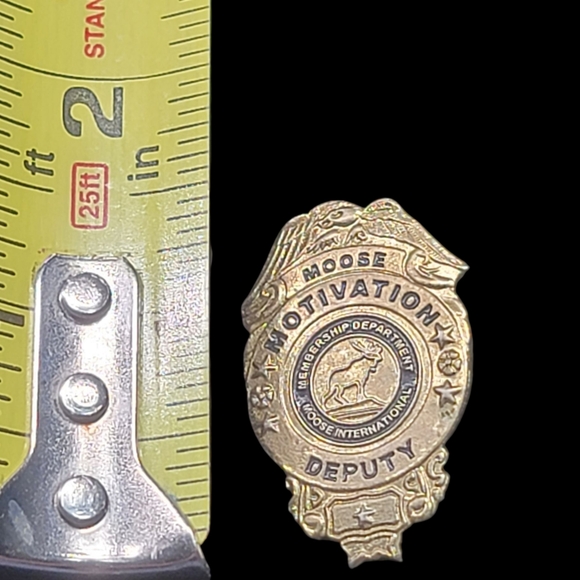 Vintage Moose Motivation Deputy Badge Pin - Picture 3 of 3